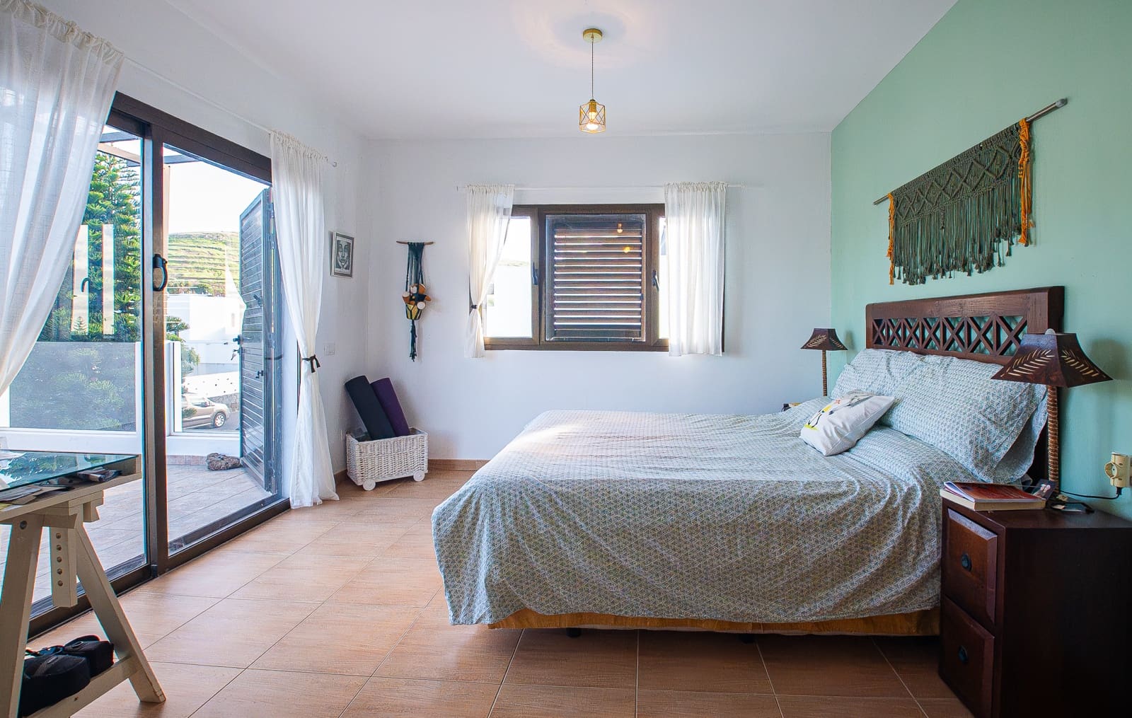 4 bedroom Villa for sale in Yaiza with pool garage - € 669,000 (Ref: 9640617)