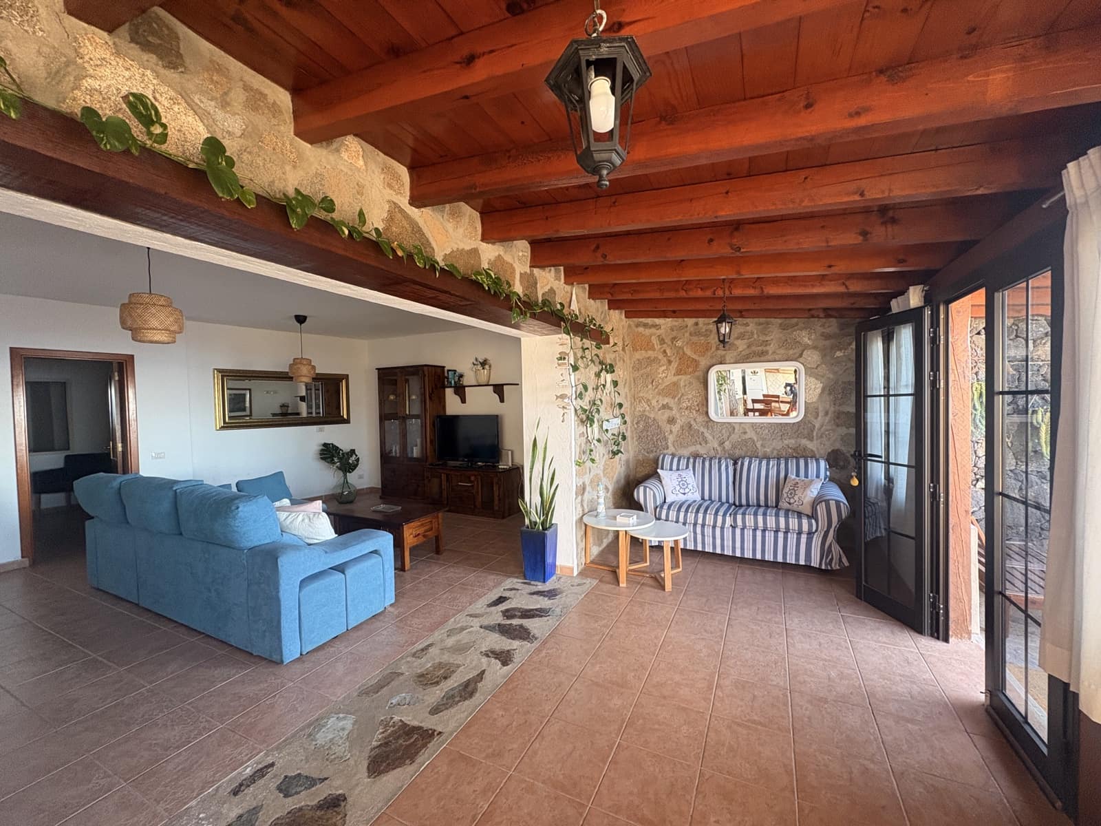 2 soverom Villa til salgs i Macher med garasje - € 430 000 (Ref: 9640665)