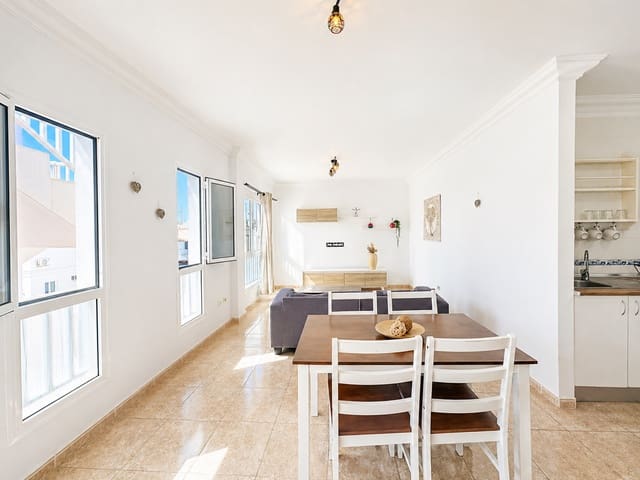 2 Zimmer Wohnung zu verkaufen in Tías mit Garage - 259.000 € (Ref: 9642187)