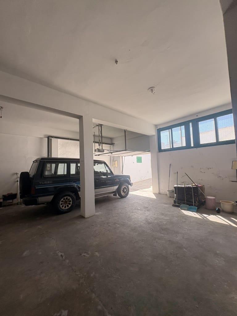 7 chambre Maison de Ville à vendre à San Bartolome avec garage - 367 000 € (Ref: 9643397)