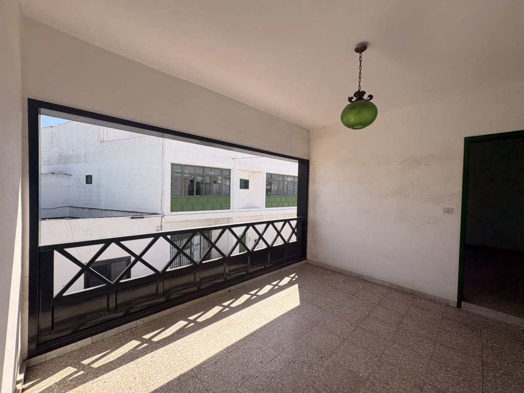 7 chambre Maison de Ville à vendre à San Bartolome avec garage - 367 000 € (Ref: 9643397)