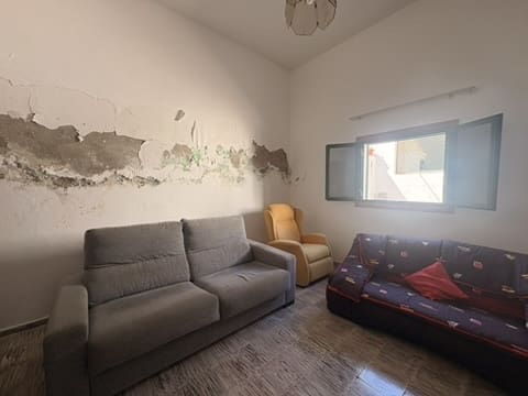 7 sypialnia Dom na sprzedaż w San Bartolomé z garażem - 367 000 € (Ref: 9643397)