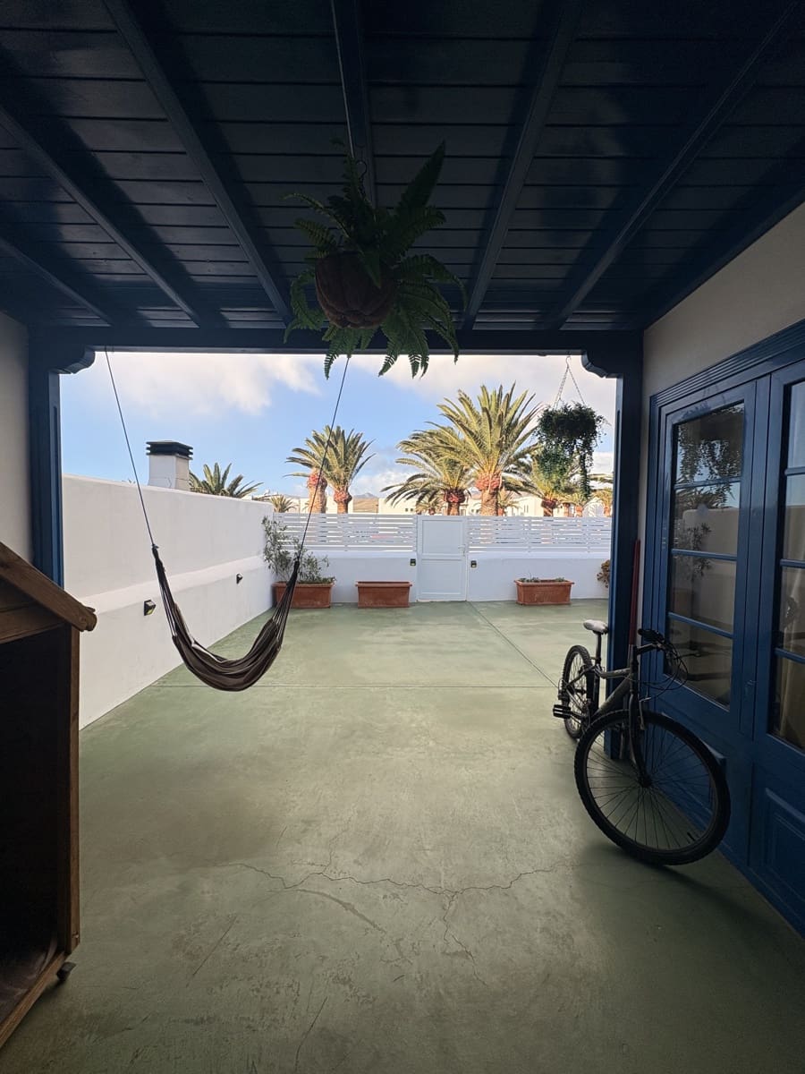 3 chambre Villa/Maison Mitoyenne à vendre à Puerto Calero avec piscine - 465 000 € (Ref: 9643398)