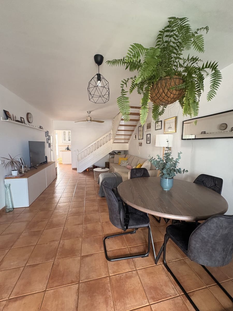 3 chambre Villa/Maison Mitoyenne à vendre à Puerto Calero avec piscine - 465 000 € (Ref: 9643398)
