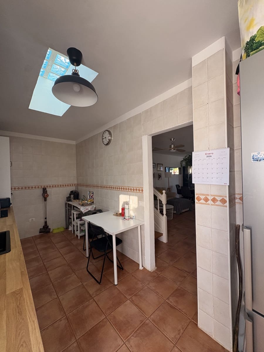 3 chambre Villa/Maison Mitoyenne à vendre à Puerto Calero avec piscine - 465 000 € (Ref: 9643398)