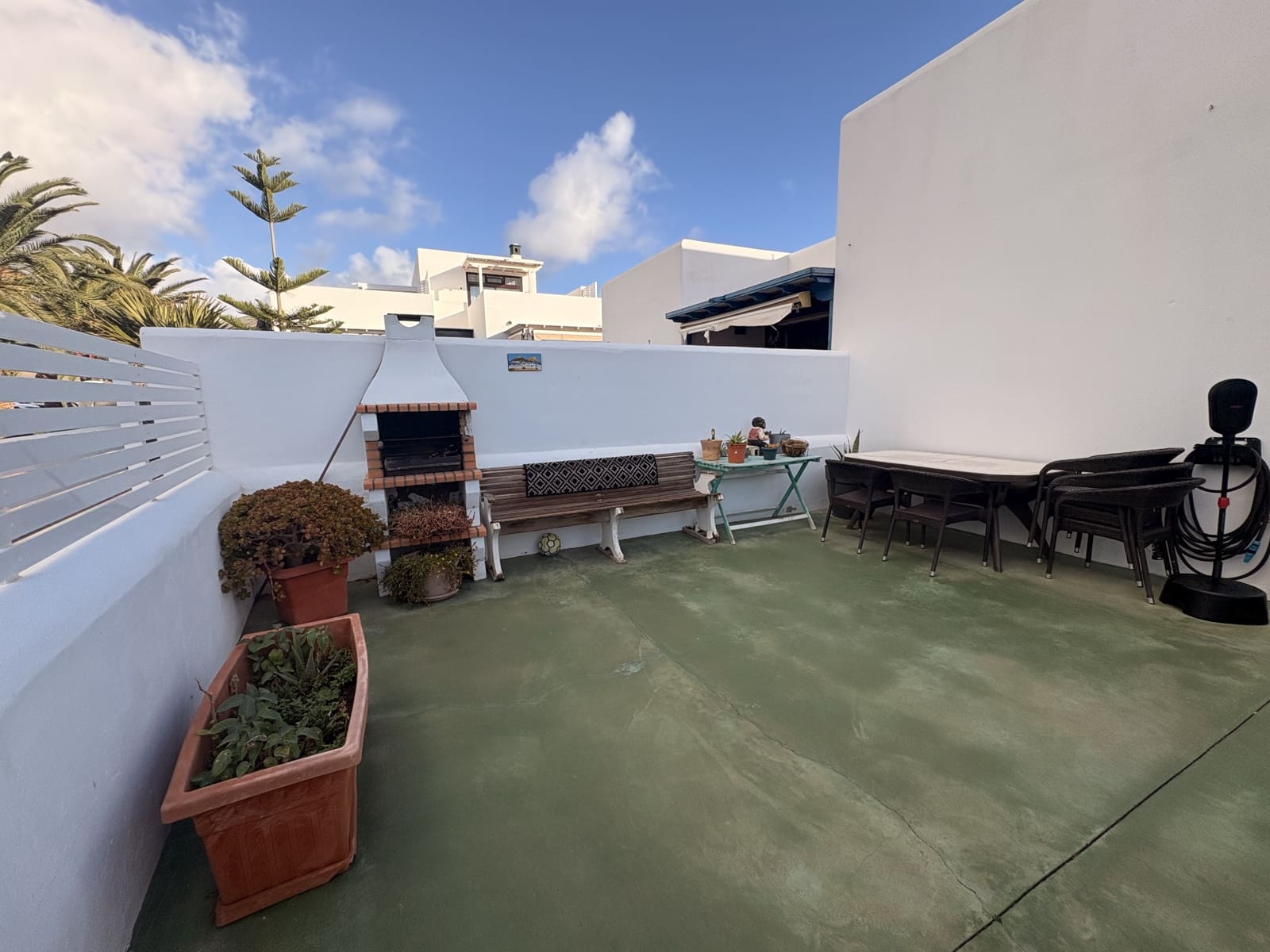 3 chambre Villa/Maison Mitoyenne à vendre à Puerto Calero avec piscine - 465 000 € (Ref: 9643398)