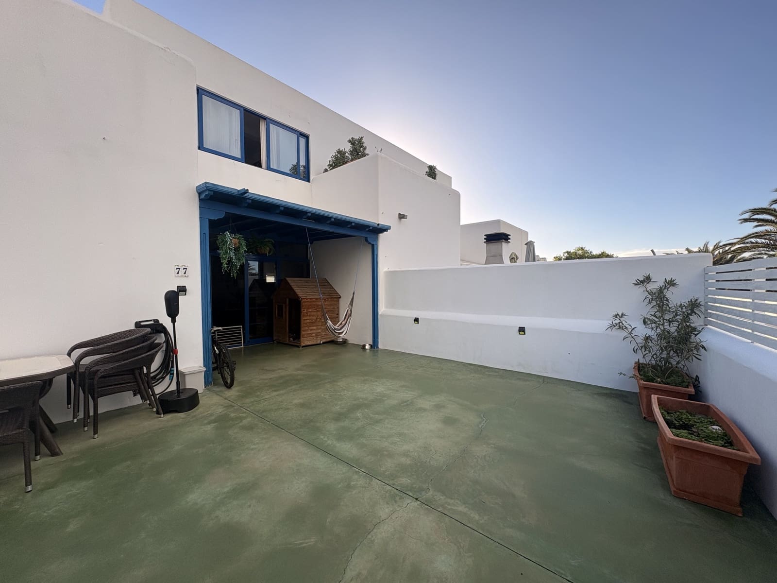 3 chambre Villa/Maison Mitoyenne à vendre à Puerto Calero avec piscine - 465 000 € (Ref: 9643398)