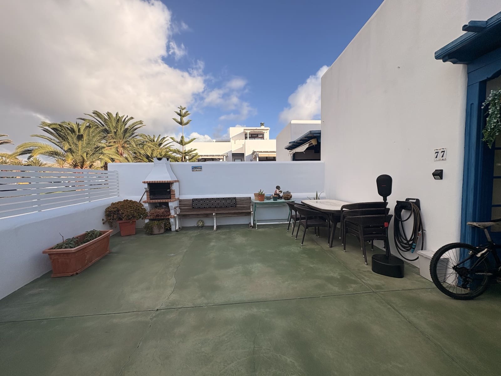 3 chambre Villa/Maison Mitoyenne à vendre à Puerto Calero avec piscine - 465 000 € (Ref: 9643398)