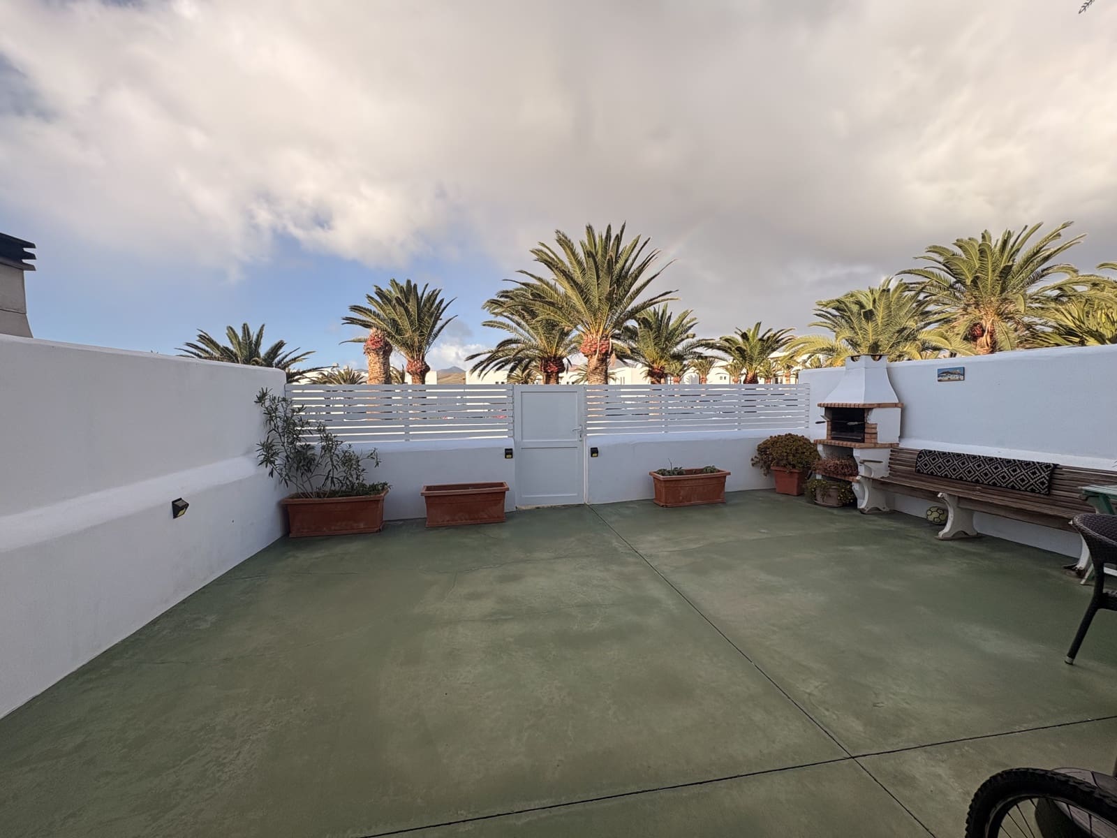 3 chambre Villa/Maison Mitoyenne à vendre à Puerto Calero avec piscine - 465 000 € (Ref: 9643398)