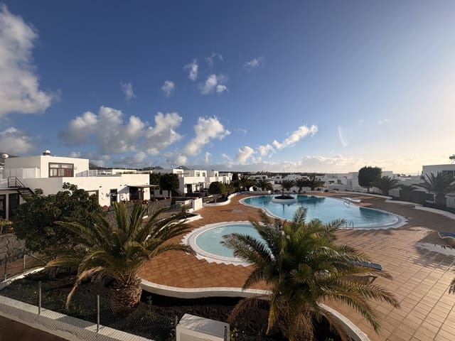 3 sypialnia Dom szeregowy na sprzedaż w Puerto Calero, Yaiza z basenem - 465 000 € (Ref: 9643398)