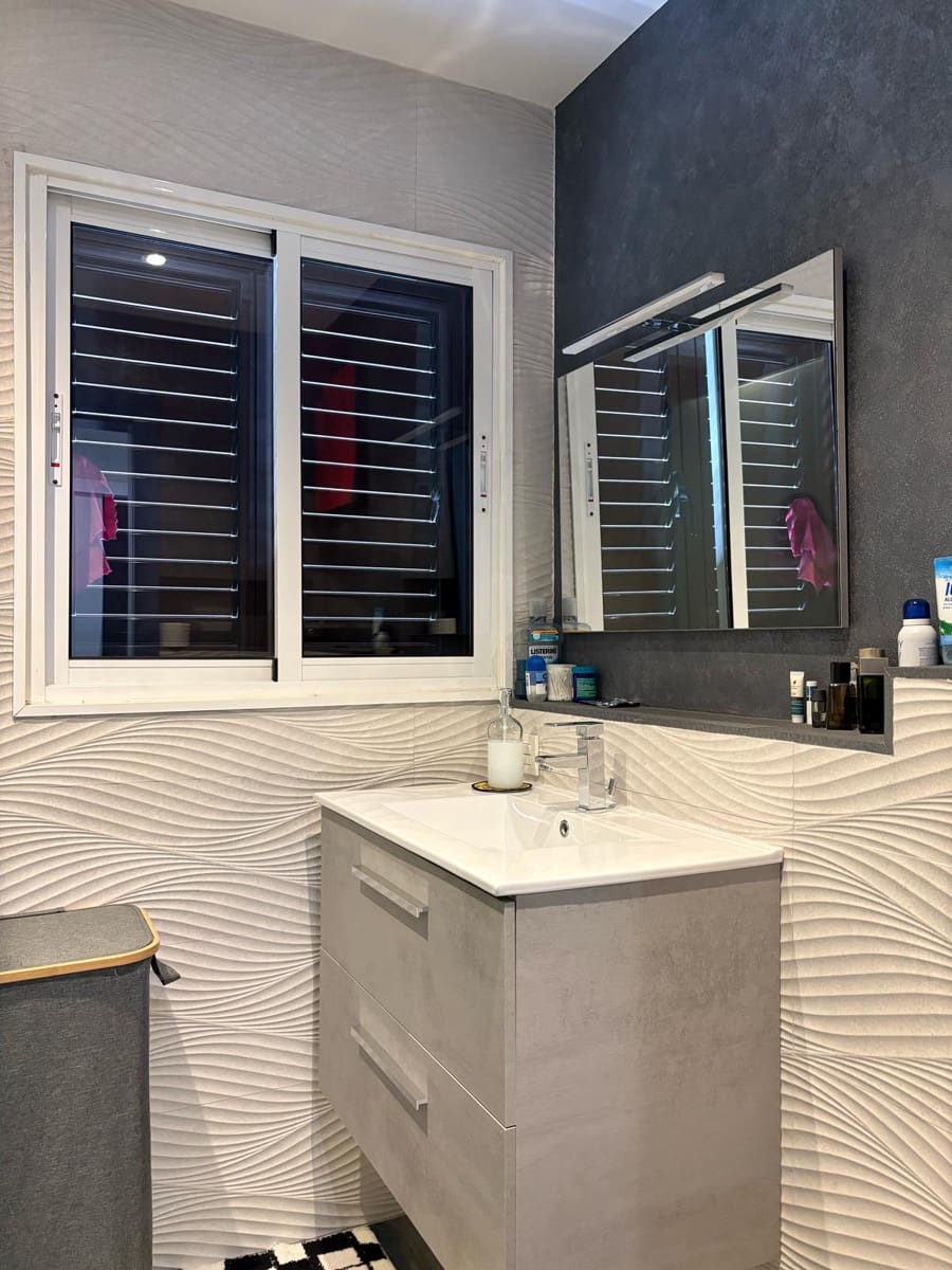 4 soveværelse Rækkehus til salg i Playa Honda med swimmingpool garage - € 499.000 (Ref: 9643516)