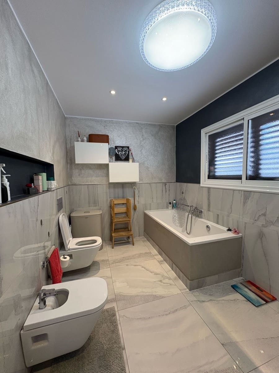 4 soveværelse Rækkehus til salg i Playa Honda med swimmingpool garage - € 499.000 (Ref: 9643516)