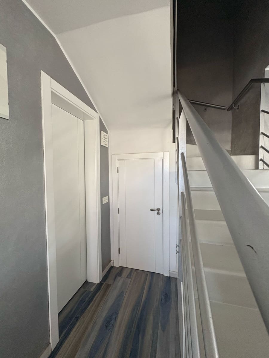 4 soveværelse Rækkehus til salg i Playa Honda med swimmingpool garage - € 499.000 (Ref: 9643516)