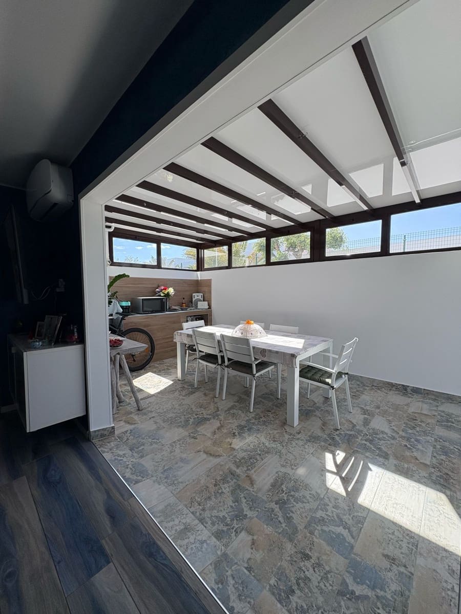 4 soveværelse Rækkehus til salg i Playa Honda med swimmingpool garage - € 499.000 (Ref: 9643516)