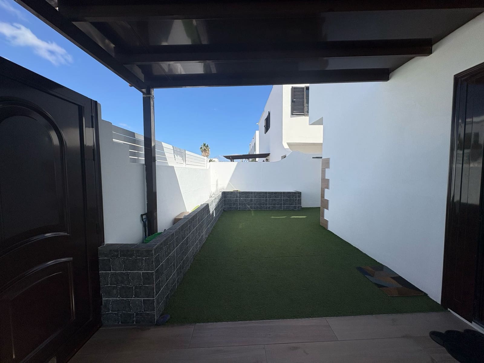 4 soveværelse Rækkehus til salg i Playa Honda med swimmingpool garage - € 499.000 (Ref: 9643516)