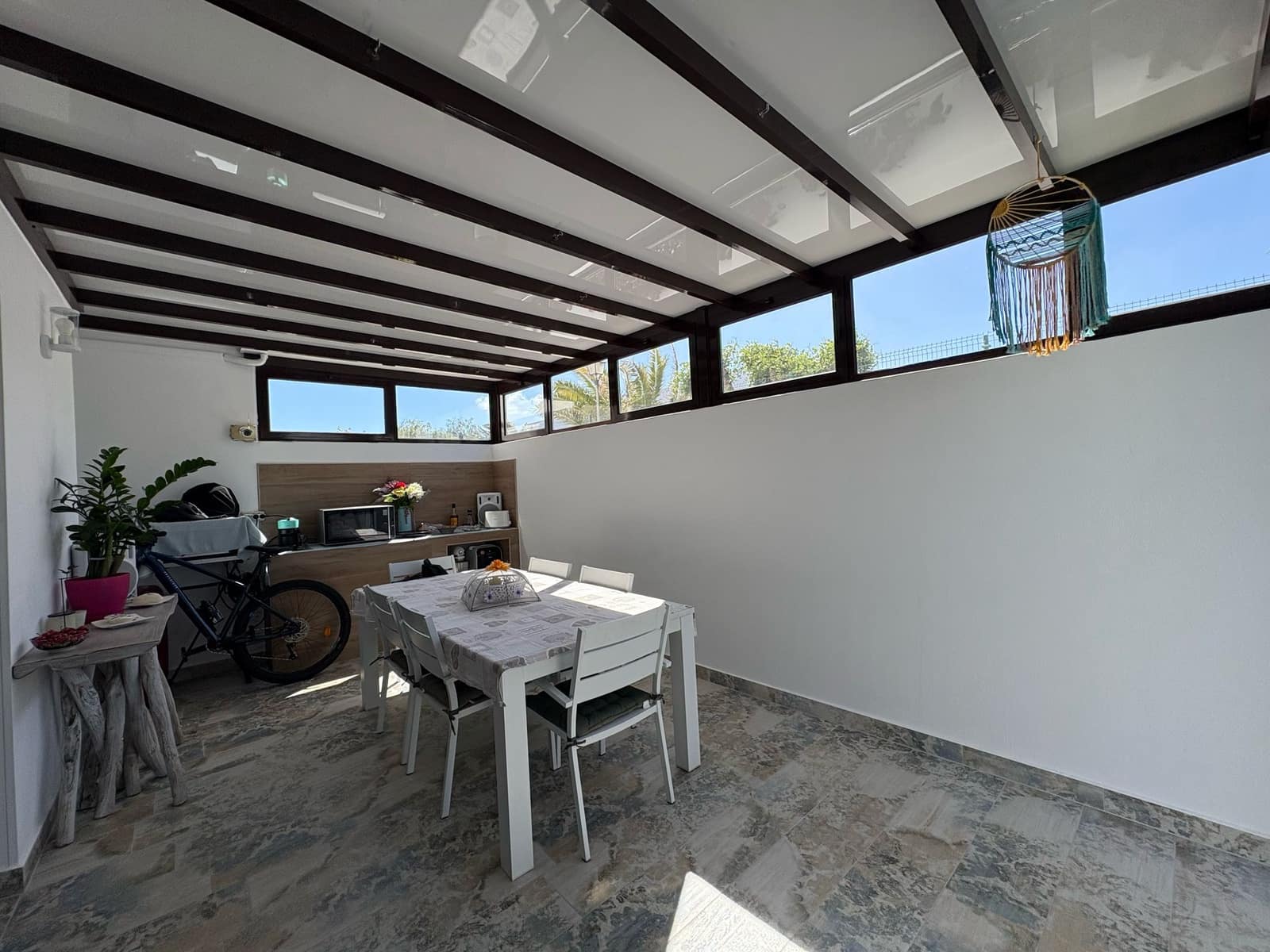 4 soveværelse Rækkehus til salg i Playa Honda med swimmingpool garage - € 499.000 (Ref: 9643516)