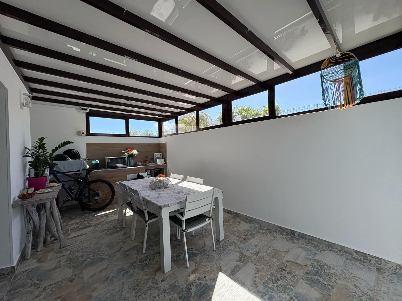 4 soveværelse Rækkehus til salg i Playa Honda med swimmingpool garage - € 499.000 (Ref: 9643516)