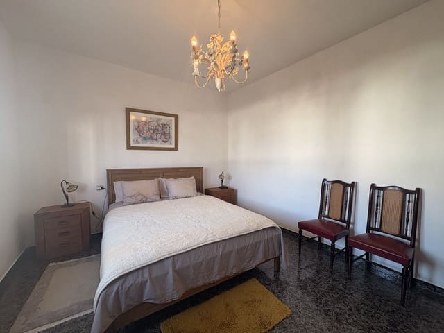 5 makuuhuone Omakotitalo myytävänä paikassa Tinajo - 450 000 € (Ref: 9645425)