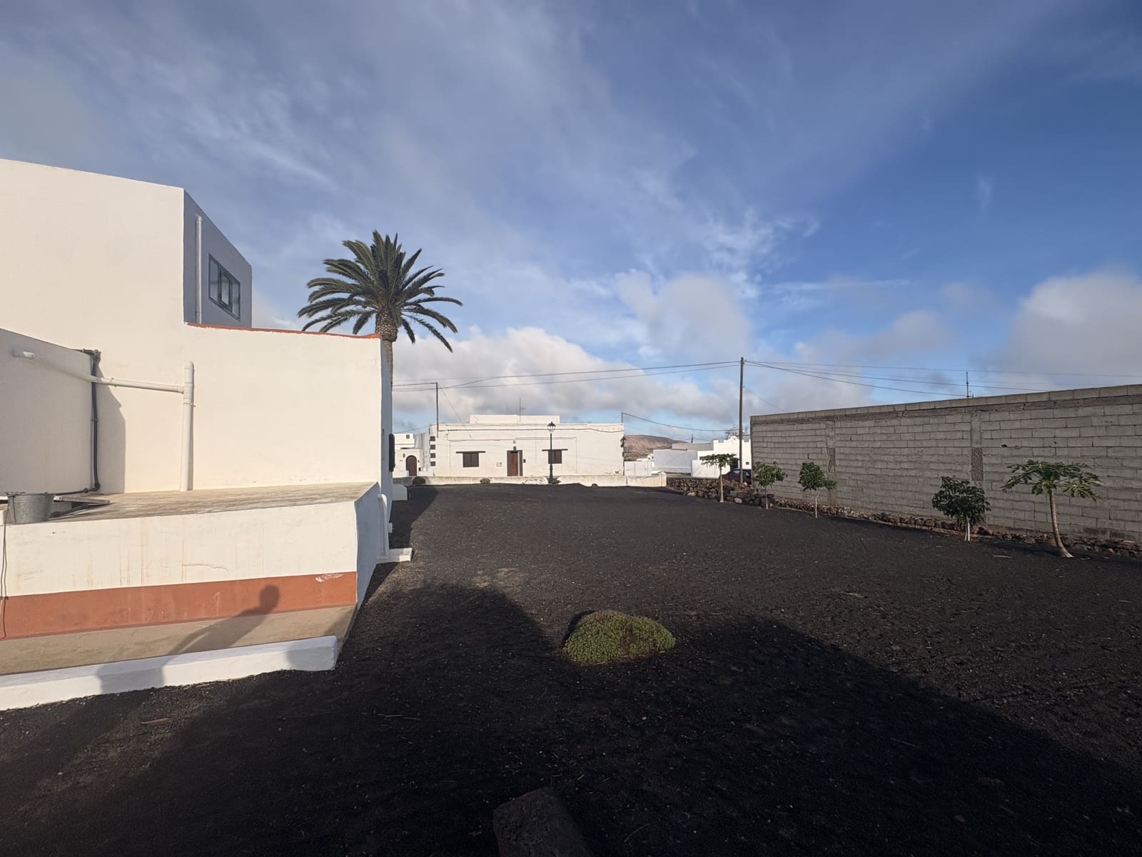 5 makuuhuone Omakotitalo myytävänä paikassa Tinajo mukana 
autotalli - 450 000 € (Ref: 9645425)