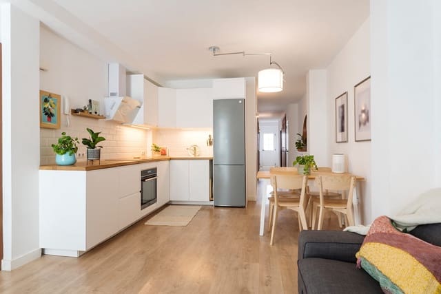 3 chambre Appartement à vendre à Arrecife - 220 000 € (Ref: 9650332)