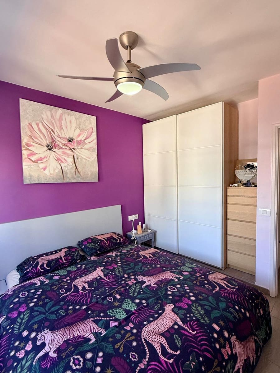 2 slaapkamer Flat te koop in Puerto del Carmen met zwembad - € 330.000 (Ref: 9660572)