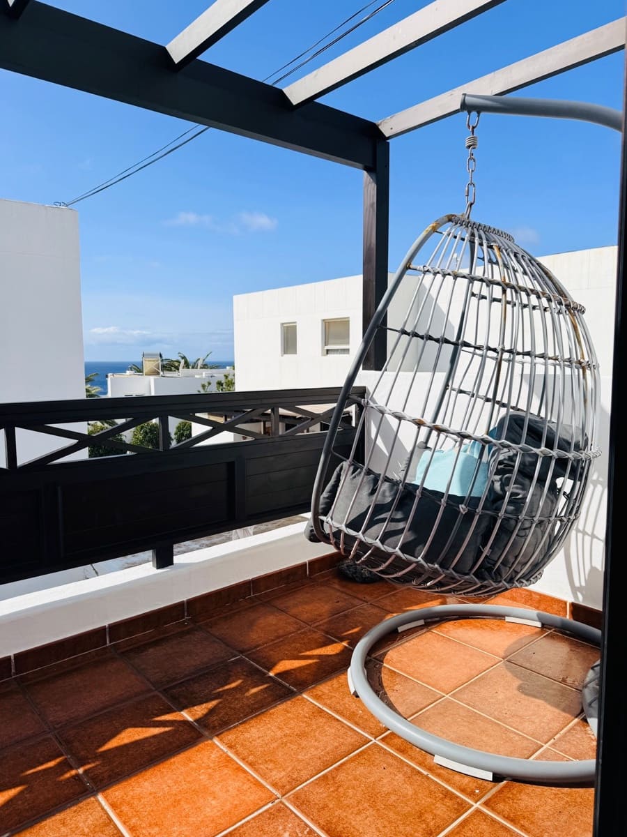 2 slaapkamer Flat te koop in Puerto del Carmen met zwembad - € 330.000 (Ref: 9660572)