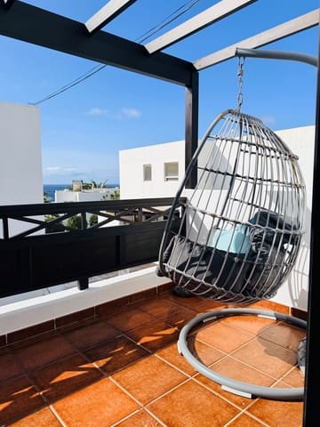 2 slaapkamer Flat te koop in Puerto del Carmen, Tías met zwembad - € 330.000 (Ref: 9660572)