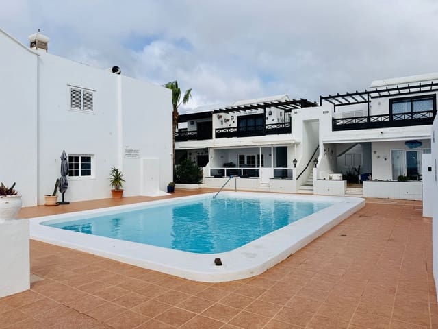2 slaapkamer Flat te koop in Puerto del Carmen, Tías met zwembad - € 330.000 (Ref: 9660572)