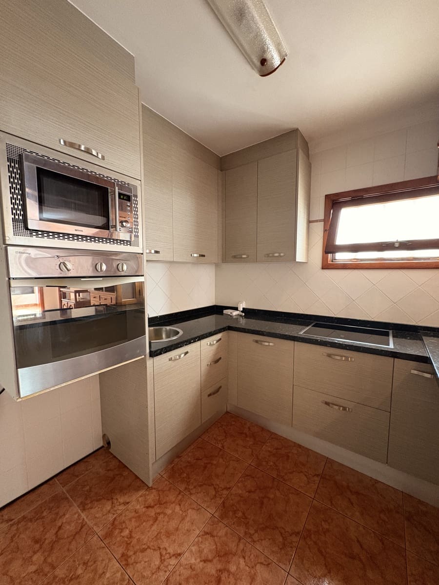 2 soveværelse Lejlighed til salg i Puerto del Carmen - € 270.000 (Ref: 9663324)