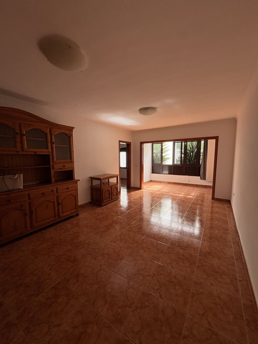 2 soveværelse Lejlighed til salg i Puerto del Carmen - € 270.000 (Ref: 9663324)