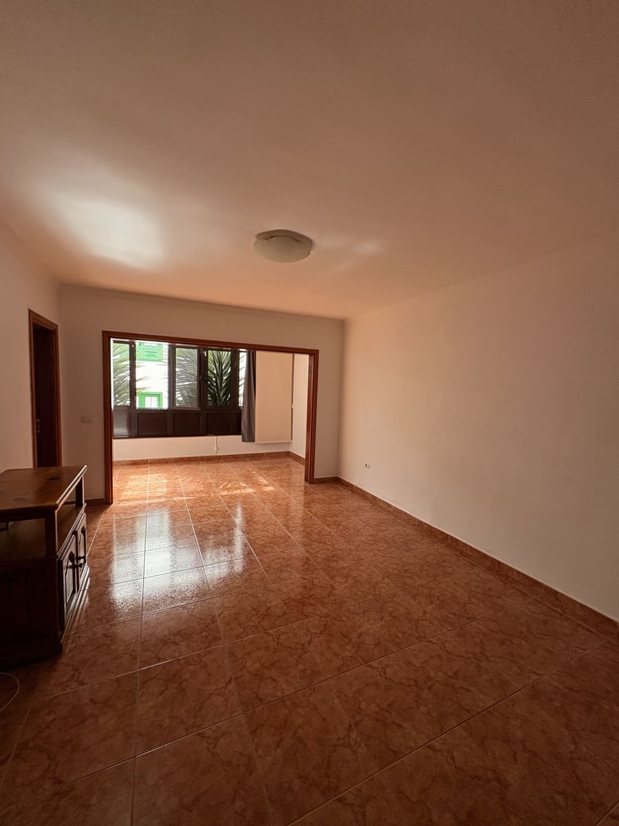 2 soveværelse Lejlighed til salg i Puerto del Carmen - € 270.000 (Ref: 9663324)