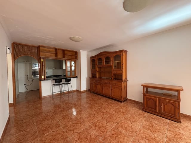 2 soveværelse Lejlighed til salg i Puerto del Carmen, Tías - € 270.000 (Ref: 9663324)