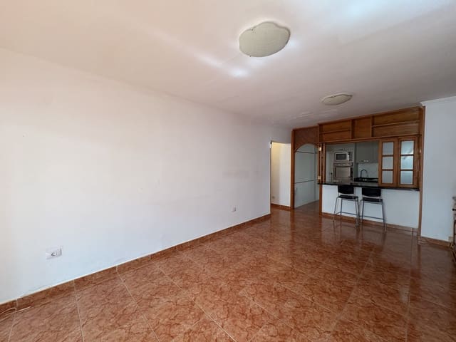 2 soveværelse Lejlighed til salg i Puerto del Carmen, Tías - € 270.000 (Ref: 9663324)