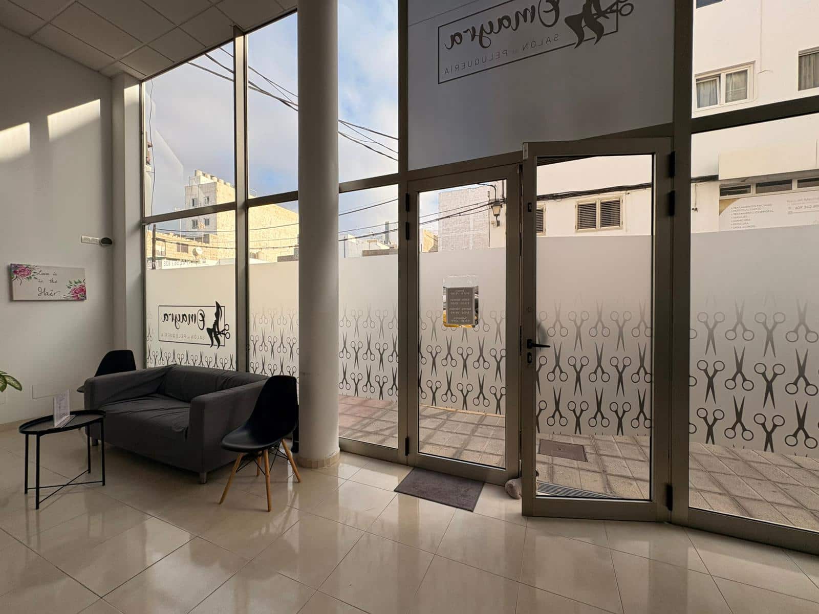 Commercial for sale in Arrecife - € 155,000 (Ref: 9663326)