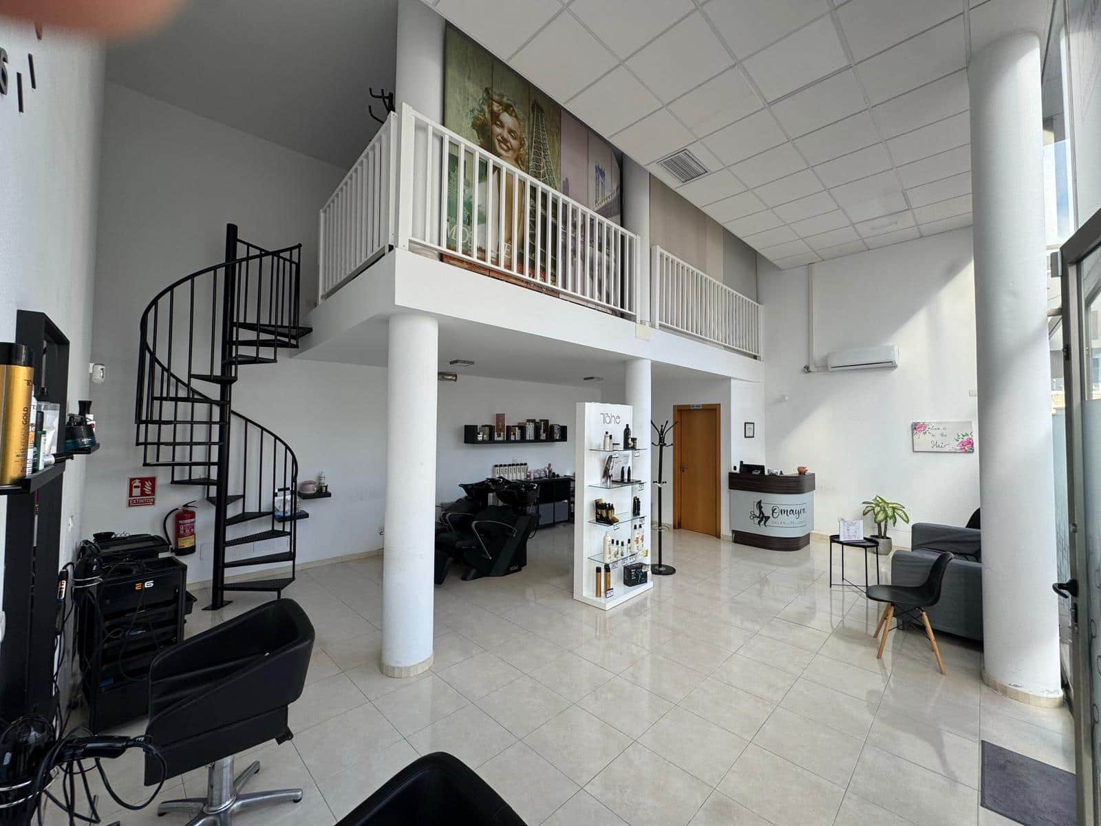 Commercial for sale in Arrecife - € 155,000 (Ref: 9663326)