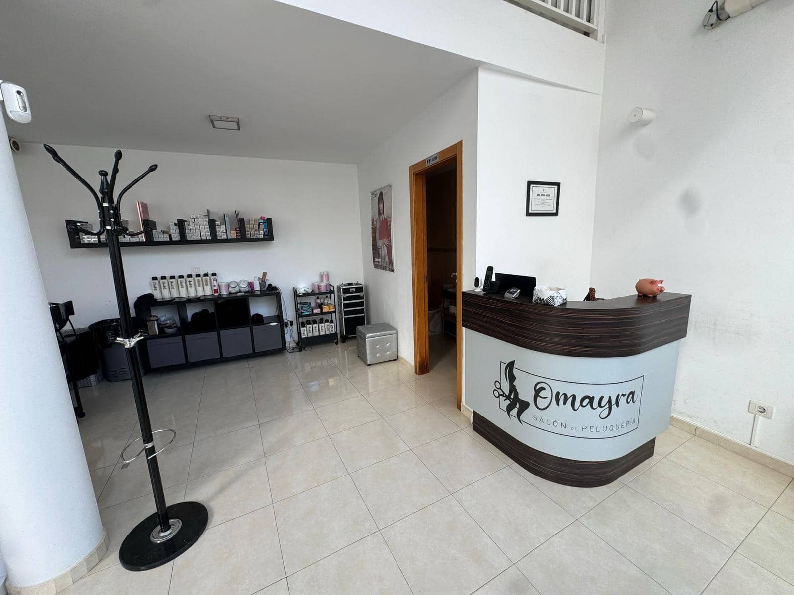 Commercial for sale in Arrecife - € 155,000 (Ref: 9663326)