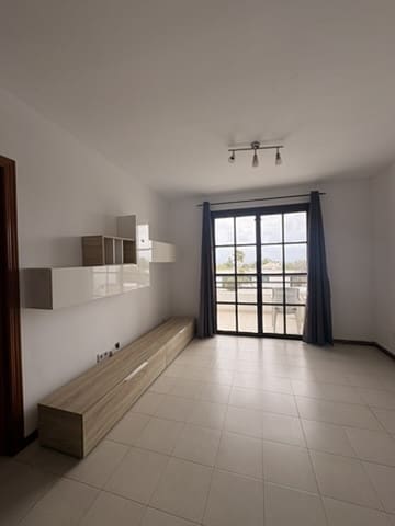 2 slaapkamer Flat te koop in Costa Teguise, Teguise met zwembad - € 255.000 (Ref: 9665605)