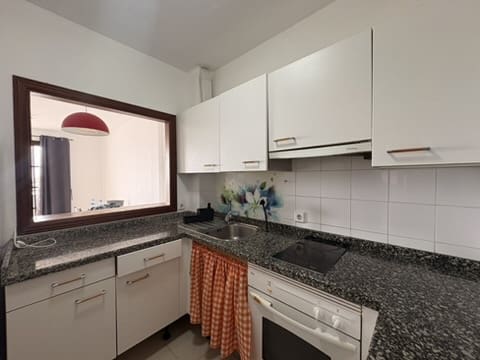 2 slaapkamer Flat te koop in Costa Teguise met zwembad - € 255.000 (Ref: 9665605)