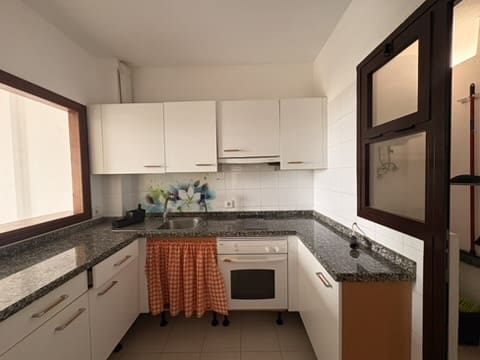 2 slaapkamer Flat te koop in Costa Teguise met zwembad - € 255.000 (Ref: 9665605)