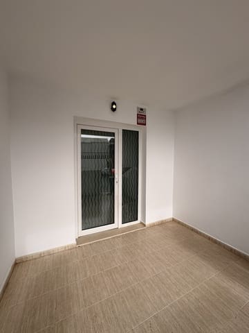 2 Zimmer Wohnung zu verkaufen in Tías mit Garage - 230.000 € (Ref: 9713263)