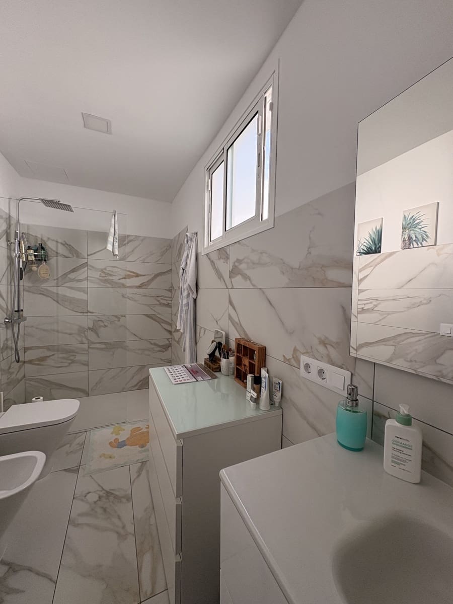 3 bedroom Townhouse for sale in San Bartolome with garage - € 390,000 (Ref: 9720656)