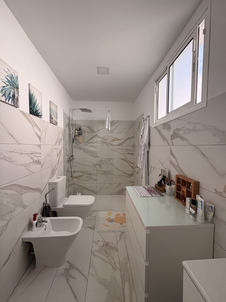 3 bedroom Townhouse for sale in San Bartolome with garage - € 390,000 (Ref: 9720656)