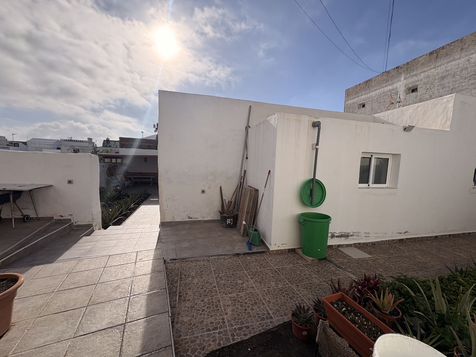 3 bedroom Townhouse for sale in San Bartolome with garage - € 390,000 (Ref: 9720656)