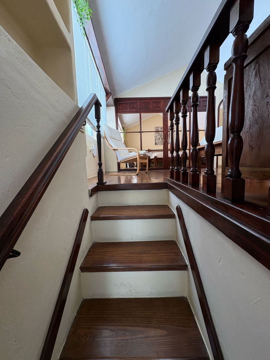 Casa de 4 habitaciones en Nazaret en venta con garaje - 690.000 € (Ref: 9745209)