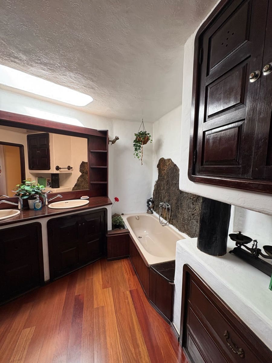 Casa de 4 habitaciones en Nazaret en venta con garaje - 690.000 € (Ref: 9745209)