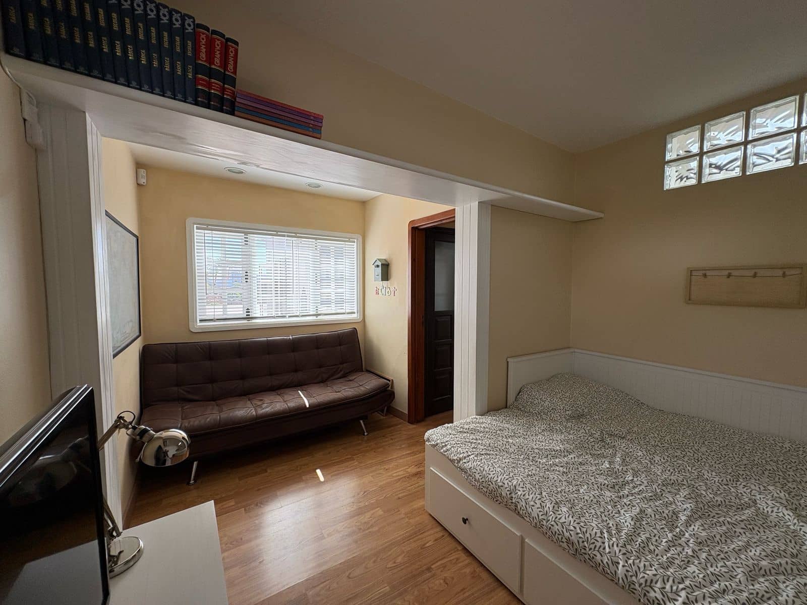 Casa de 4 habitaciones en Nazaret en venta con garaje - 690.000 € (Ref: 9745209)