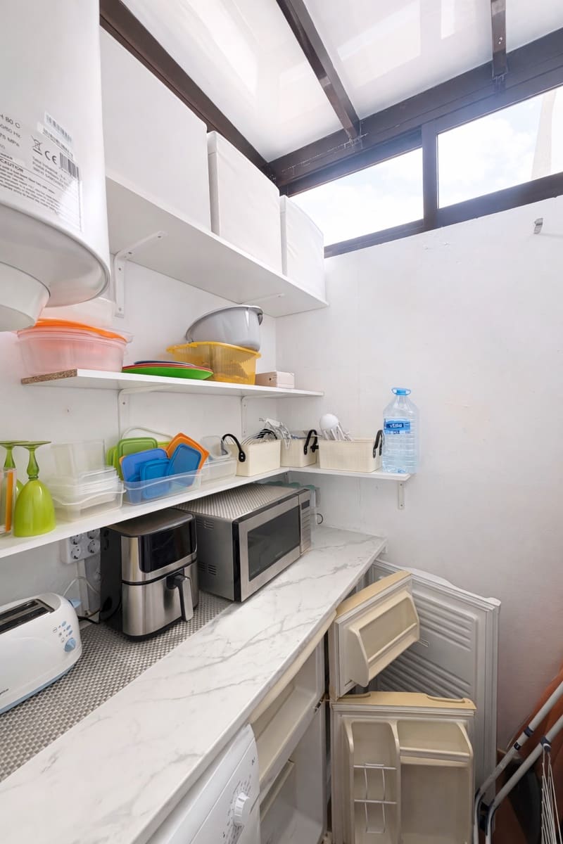 2 slaapkamer Flat te koop in Costa Teguise met zwembad garage - € 275.000 (Ref: 9782485)