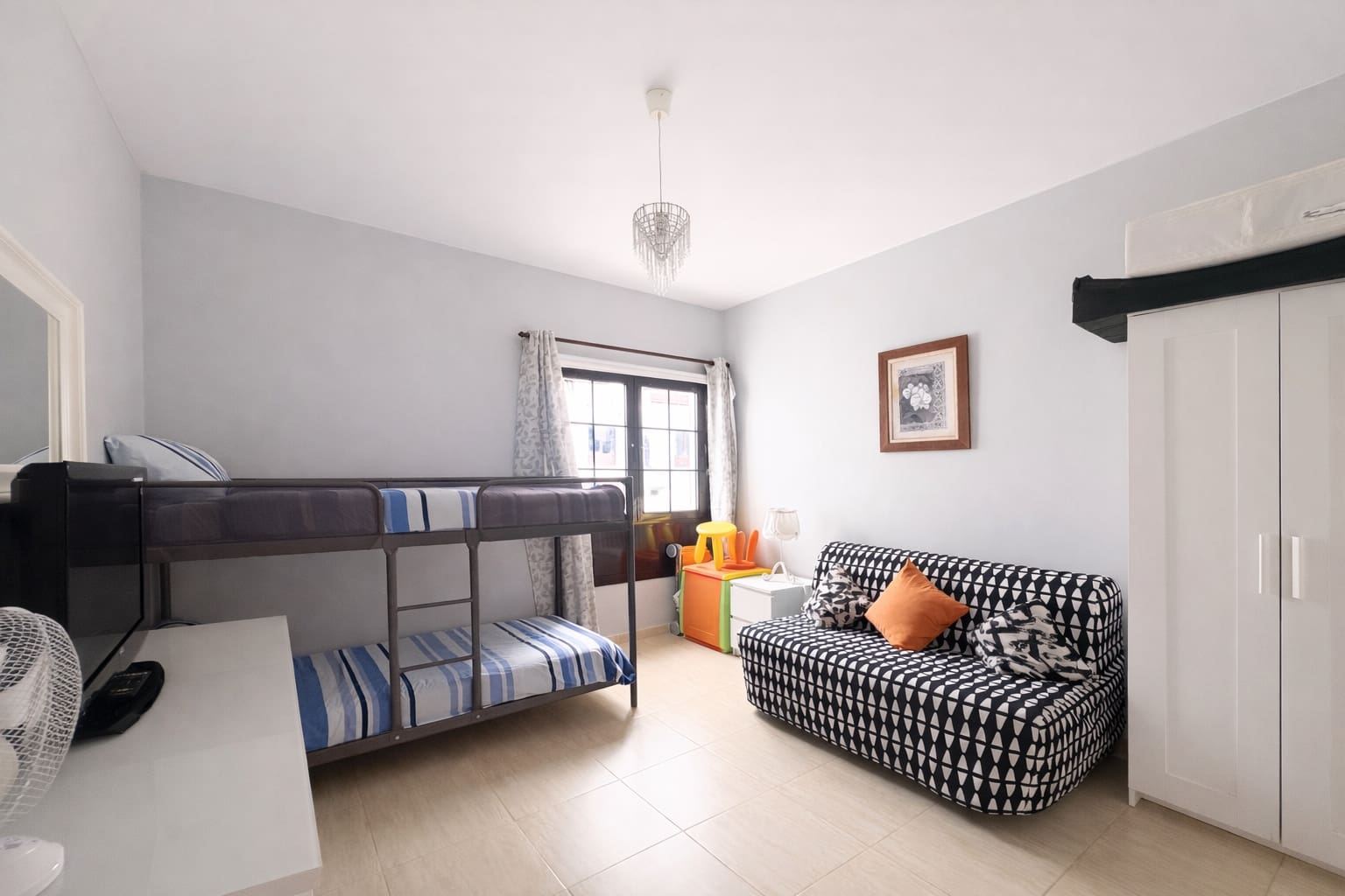 2 slaapkamer Flat te koop in Costa Teguise met zwembad garage - € 275.000 (Ref: 9782485)