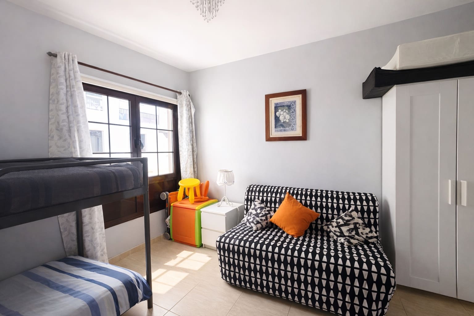 2 slaapkamer Flat te koop in Costa Teguise met zwembad garage - € 275.000 (Ref: 9782485)