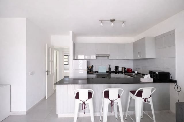 2 slaapkamer Flat te koop in Charco del Palo, Haría - € 249.000 (Ref: 9782503)